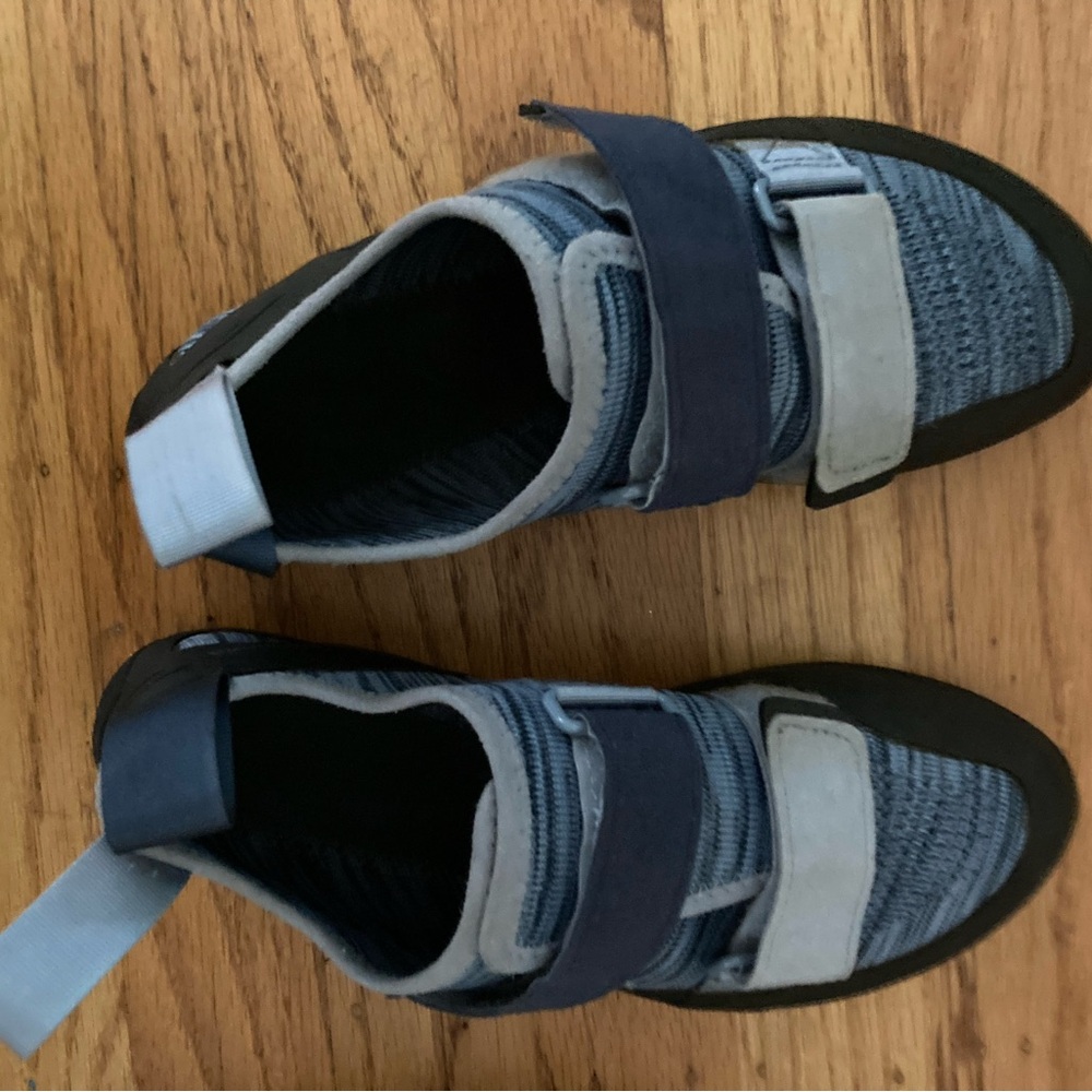 EUC Black Diamond Blue and Gray Rock Climbing Shoes